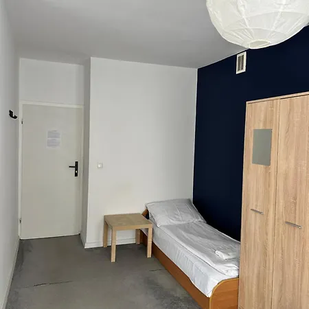 Demi Hostel