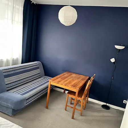 Hostel Demi